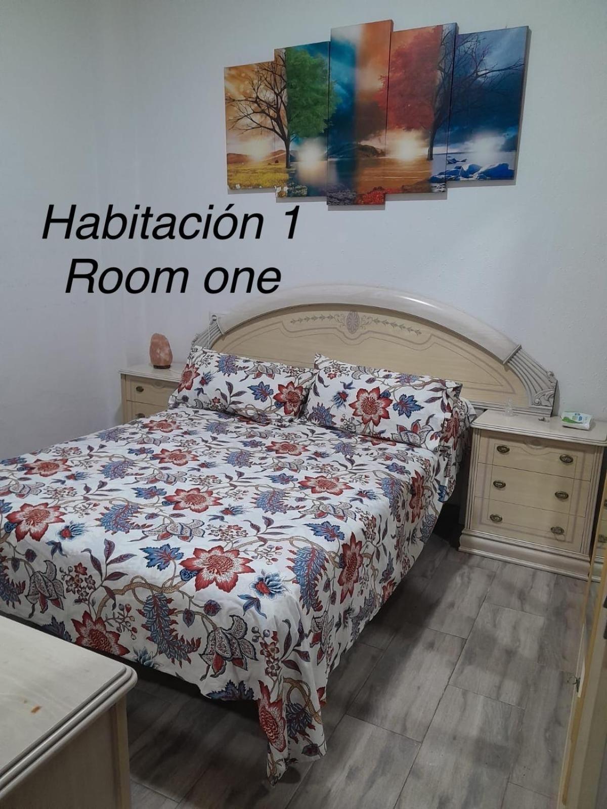 דירות House In מאלגה מראה חיצוני תמונה